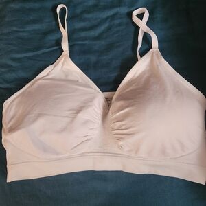 3 Seamless Wireless Comfort Bralettes
